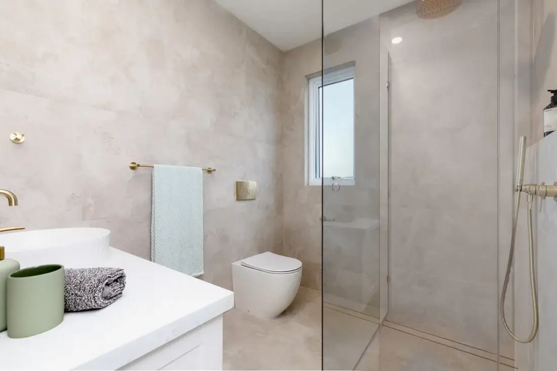 Luxury Master Ensuite Bathroom